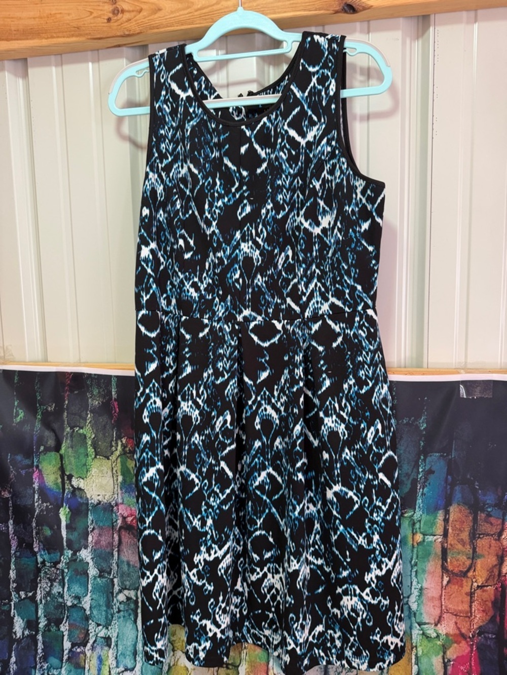 Sleeveless Black Dress with Teal & White Abstract Print ILE New York Size 12 - Picture 1 of 6